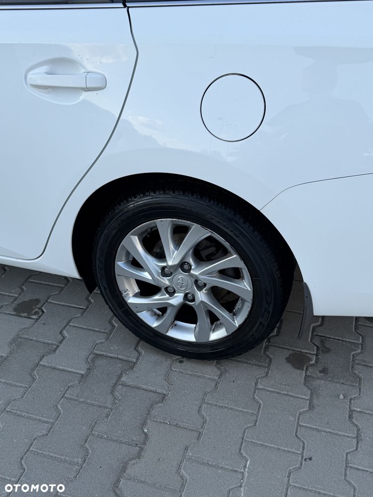 Toyota Auris - 2