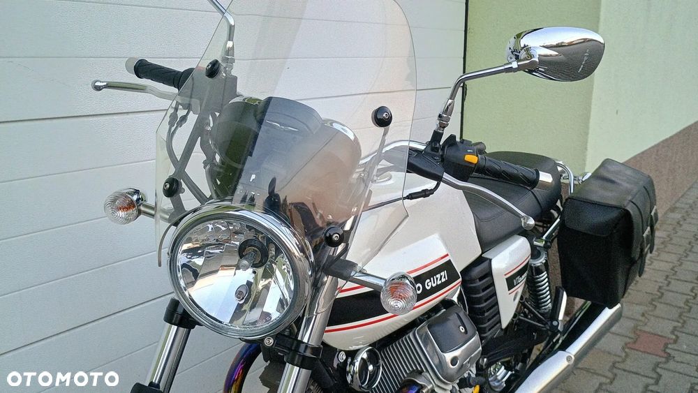 Moto Guzzi V7 - 11