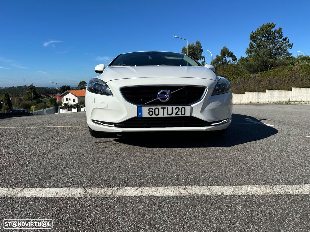 Volvo V40 D2 Momentum - 27