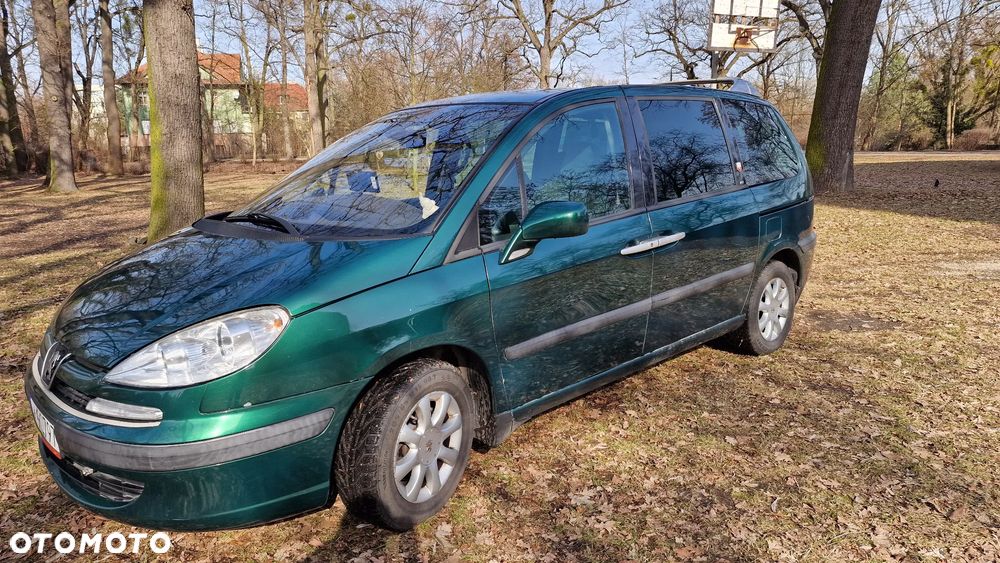 Peugeot 807 2.2 HDi ST - 2