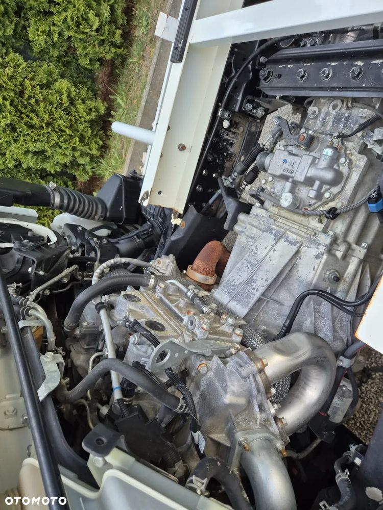 Mitsubishi Canter 3.0 ( silnik Iveco) - 12