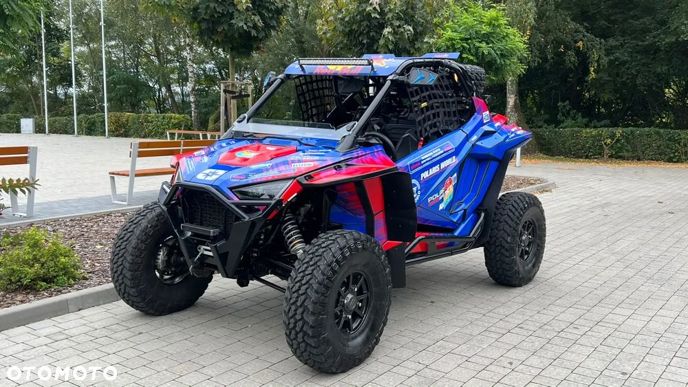 Polaris RZR - 16
