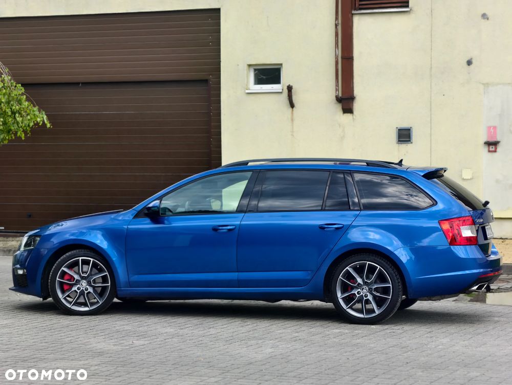 Skoda Octavia 2.0 TDI DSG RS - 30