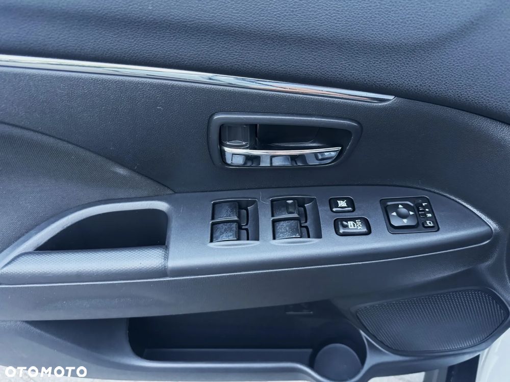 Mitsubishi ASX 1.6 2WD Comfort Edition - 12