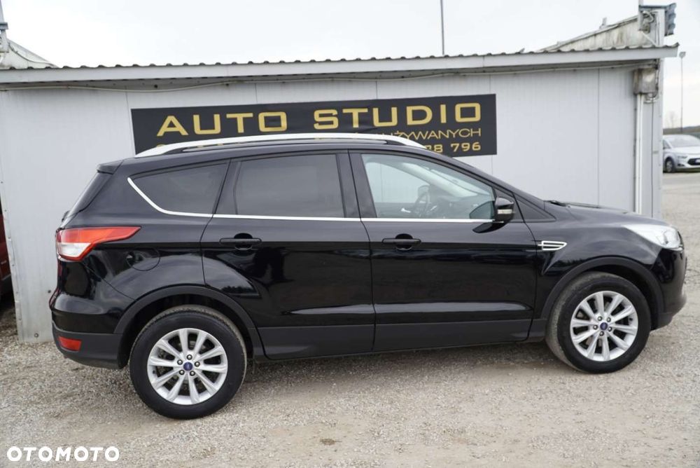 Ford Kuga 2.0 TDCi 2x4 Titanium - 29