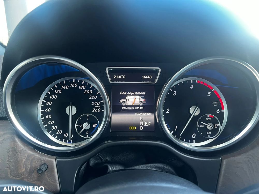 Mercedes-Benz ML 350 BlueTec 4MATIC Aut - 22