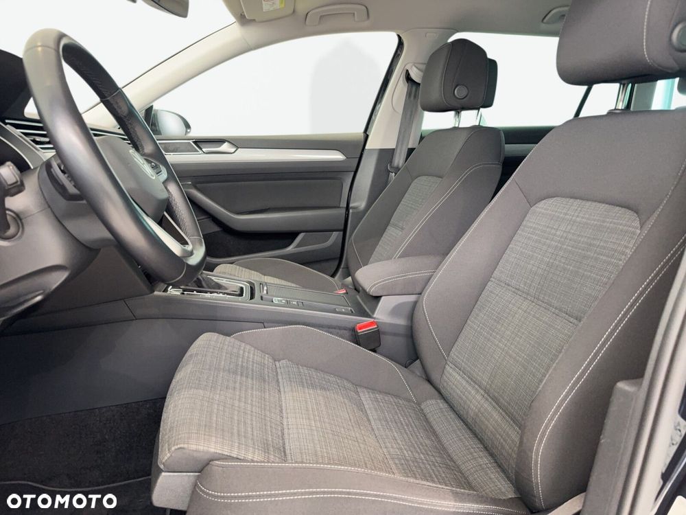 Volkswagen Passat Variant 2.0 TSI Business DSG - 10