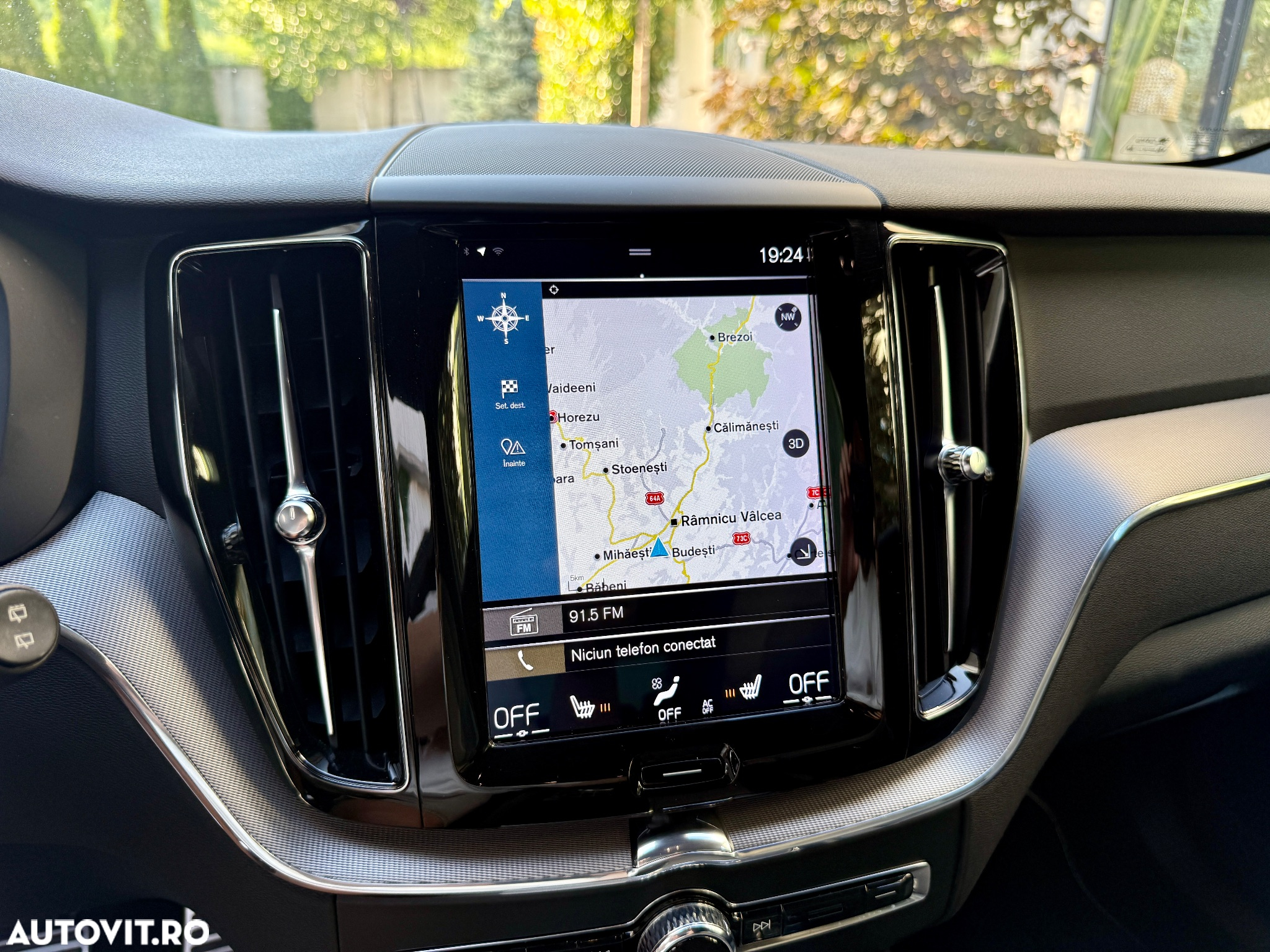Volvo XC 60 Recharge T8 Twin Engine eAWD R-Design - 33