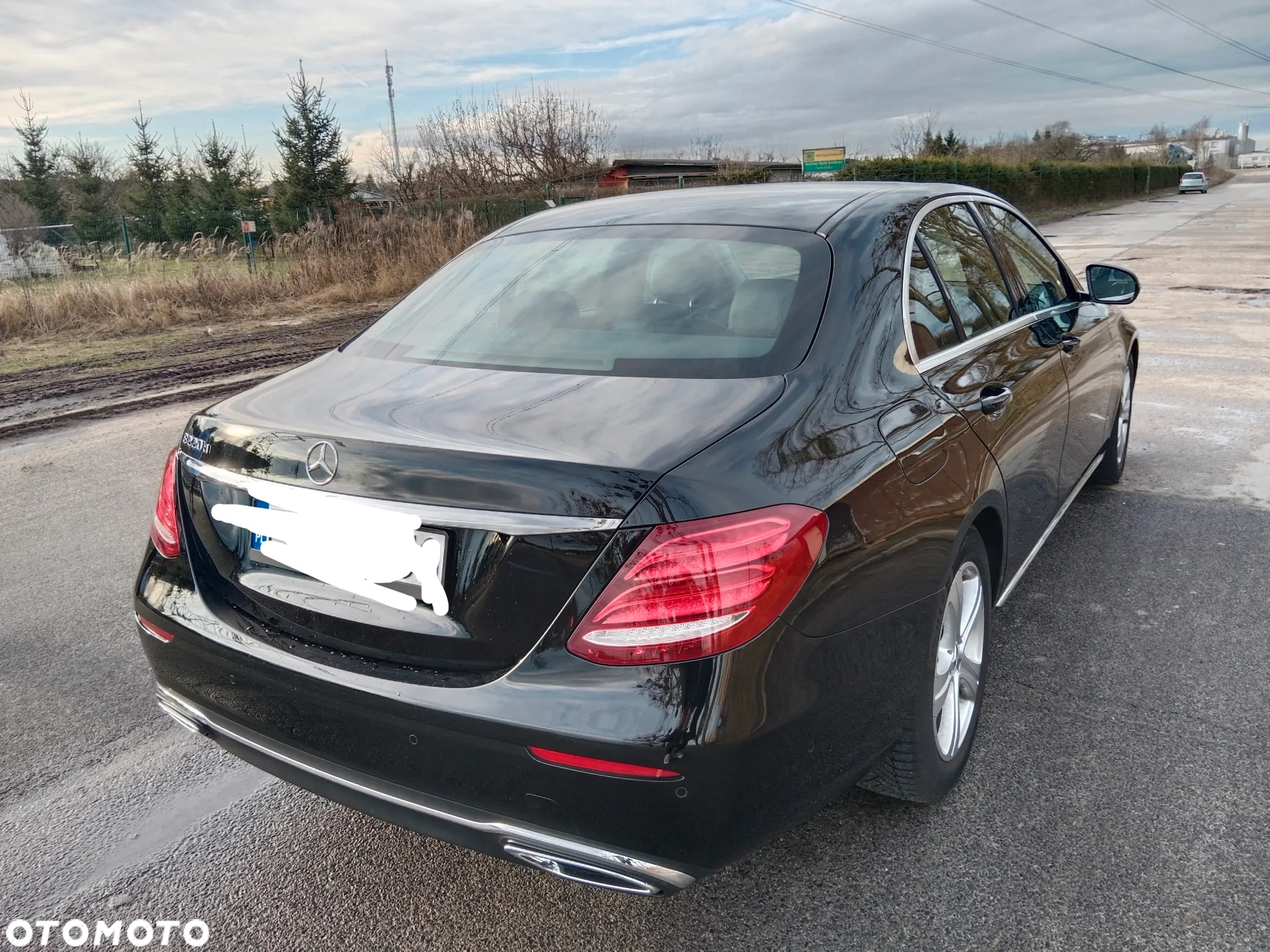 Mercedes-Benz Klasa E 220 d 9G-TRONIC Avantgarde - 2