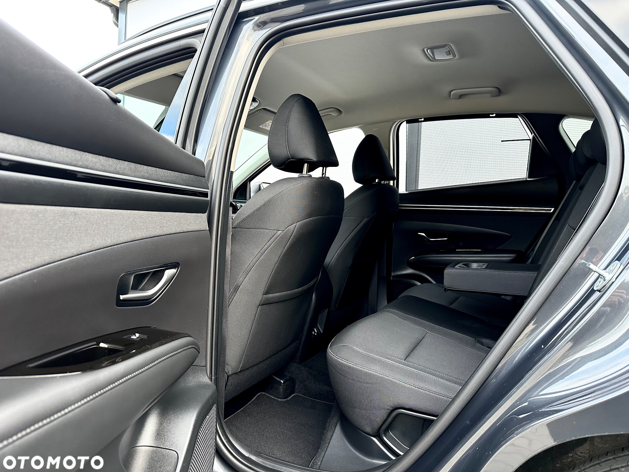 Hyundai Tucson 1.6 CRDi 48V-Hybrid 2WD DCT Select - 27