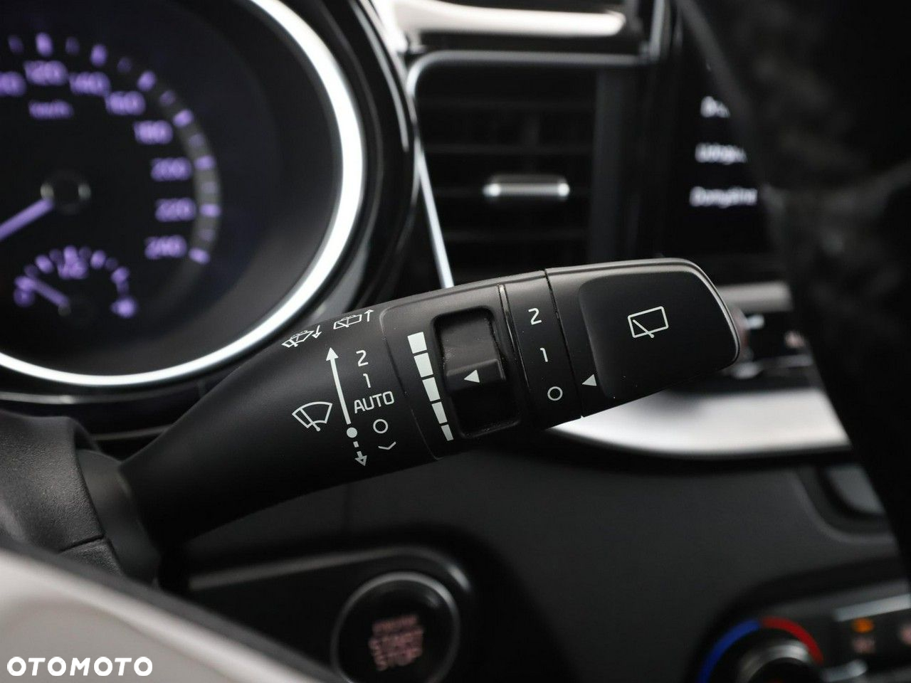 Kia Ceed SW 1.6 GDI DCT OPF Plug-in-Hybrid Spirit - 32