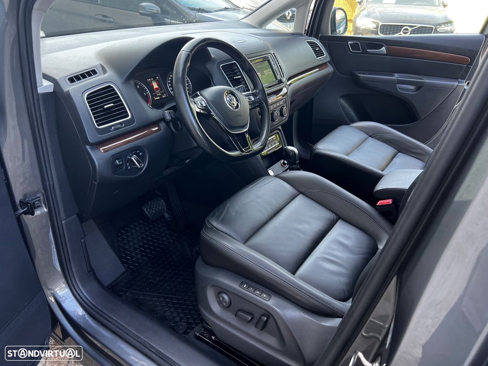 VW Sharan 2.0 TDI Blue Highline DSG - 16