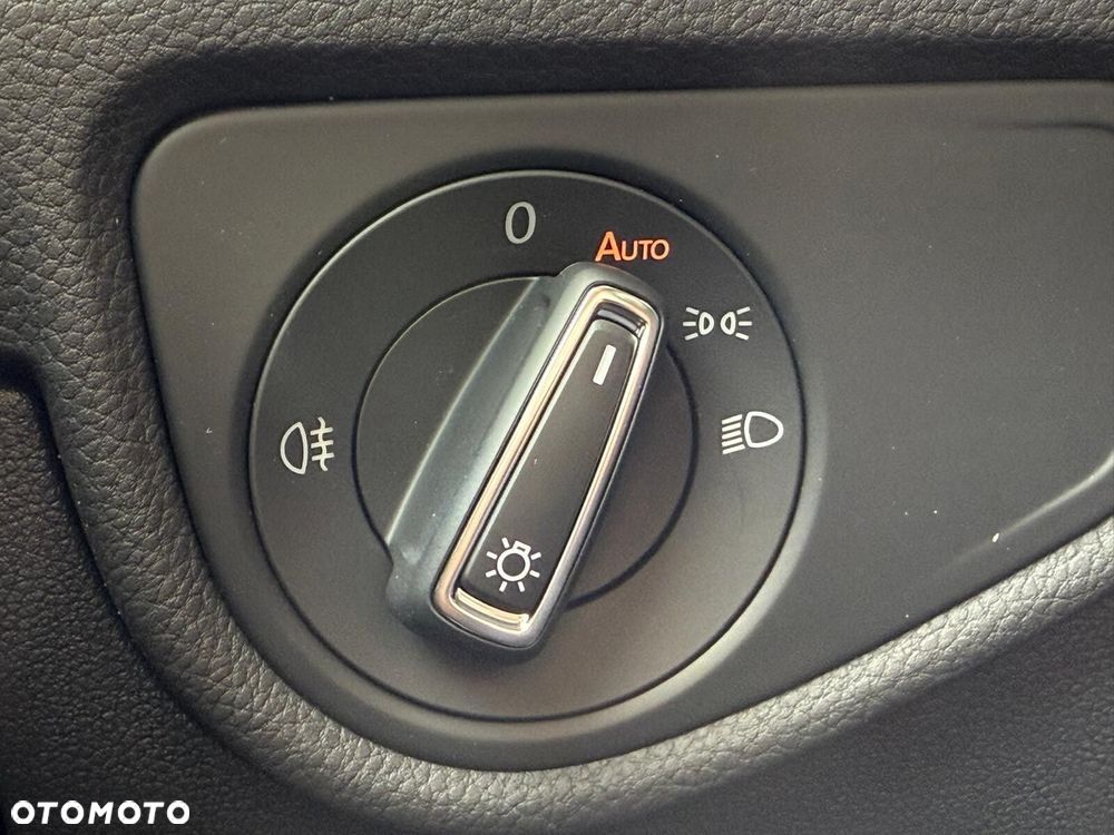 Volkswagen Touran 1.5 TSI EVO Highline DSG - 25