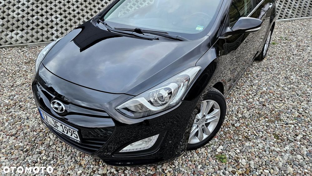 Hyundai i30 1.6 CRDi Automatik Style - 14