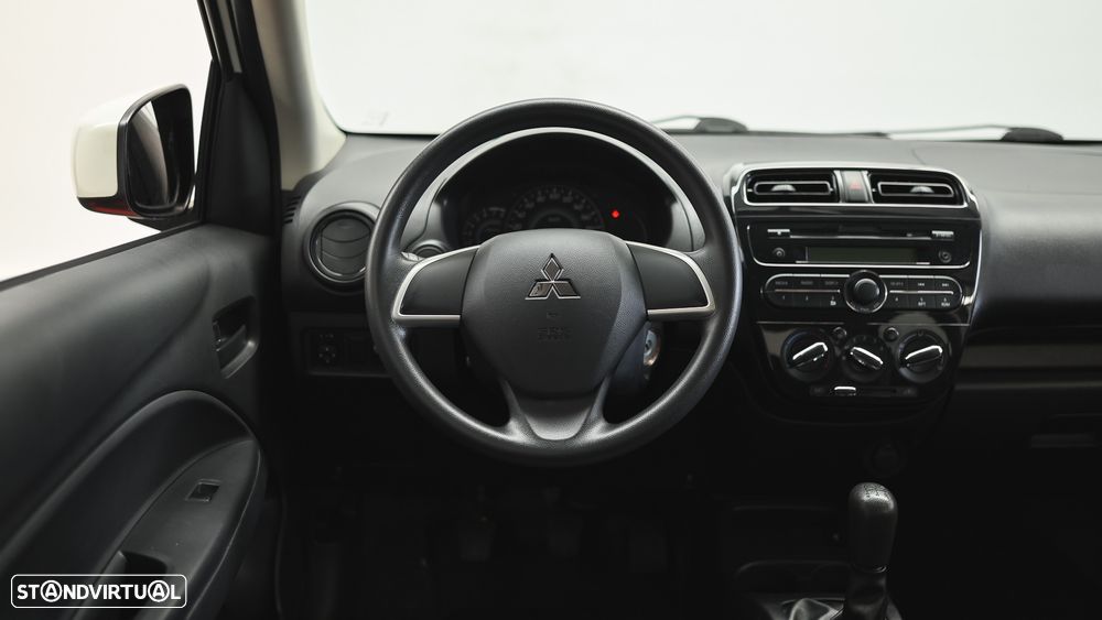 Mitsubishi Space Star - 32