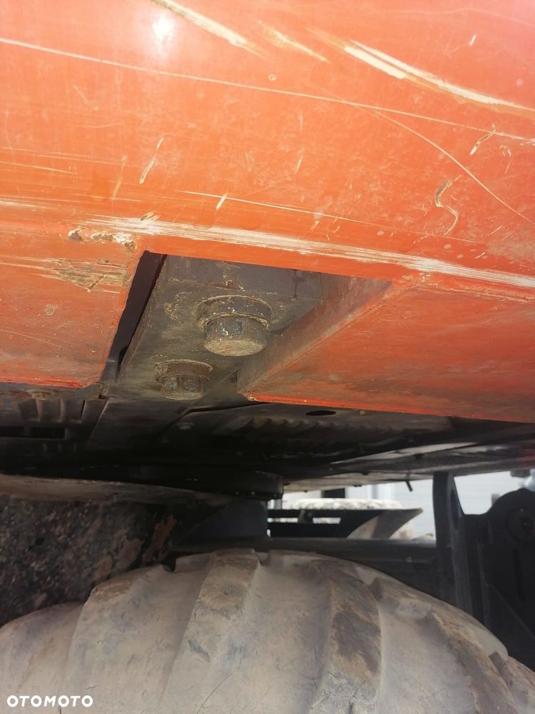 Hitachi ZX140W-3 - 5