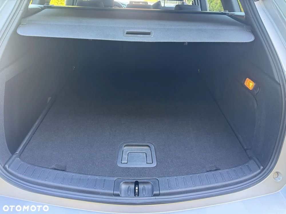 Toyota Corolla 2.0 Hybrid Comfort - 5