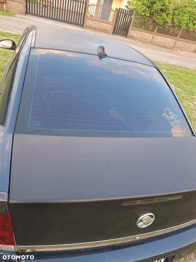 Opel Vectra 1.8 - 11