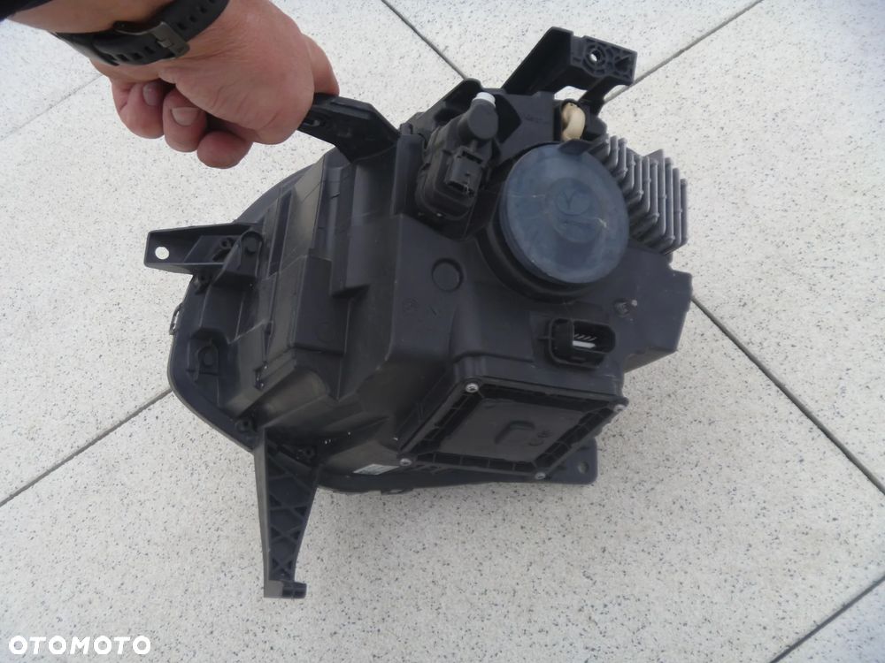 RENAULT TWINGO 3 III LIFT 19-24 LAMPA ZWYKŁA LED ORG 260105001R EUROPA - 5
