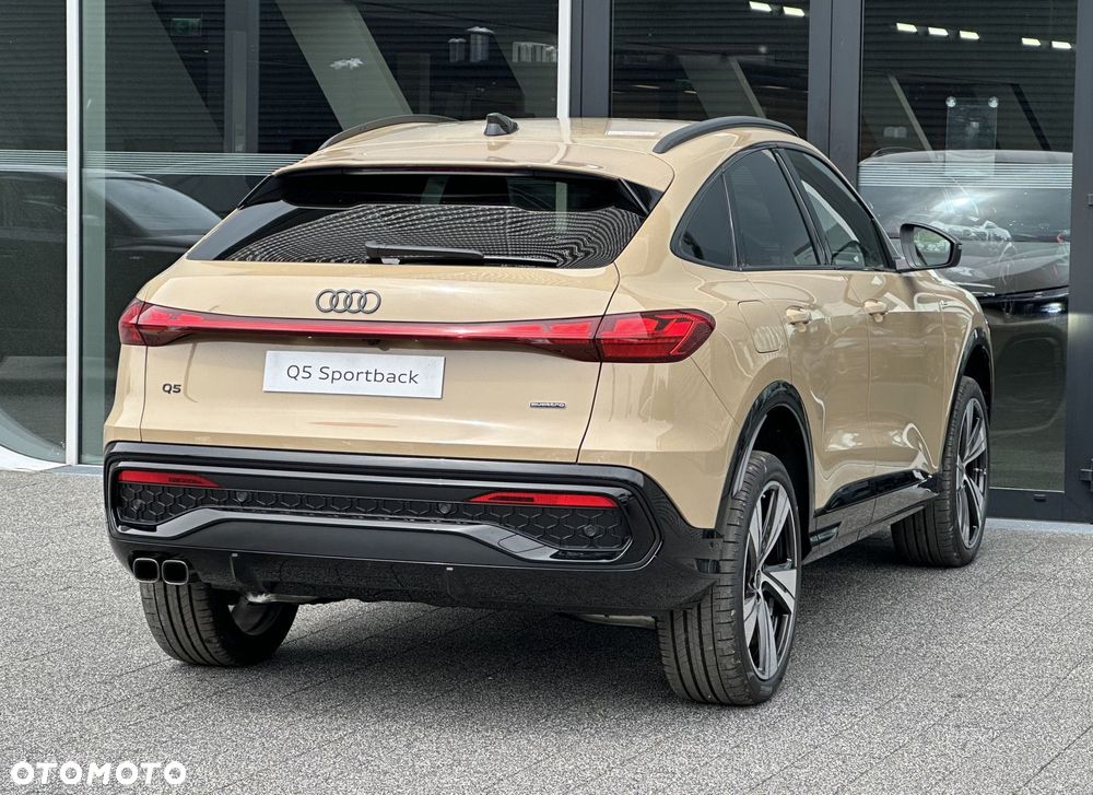 Audi Q5 Sportback - 6