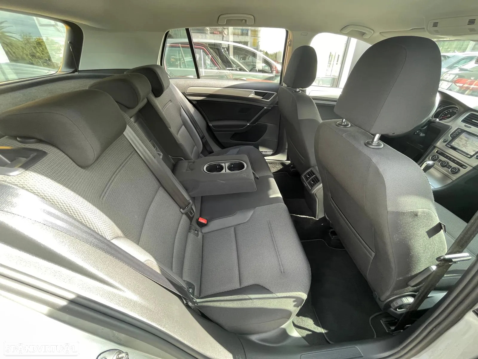 VW Golf 1.6 TDi GPS Edition DSG - 11