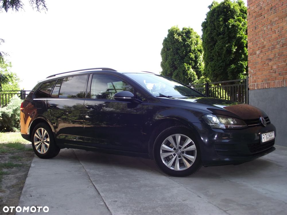 Volkswagen Golf 1.6 TDI BlueMotion Trendline - 4