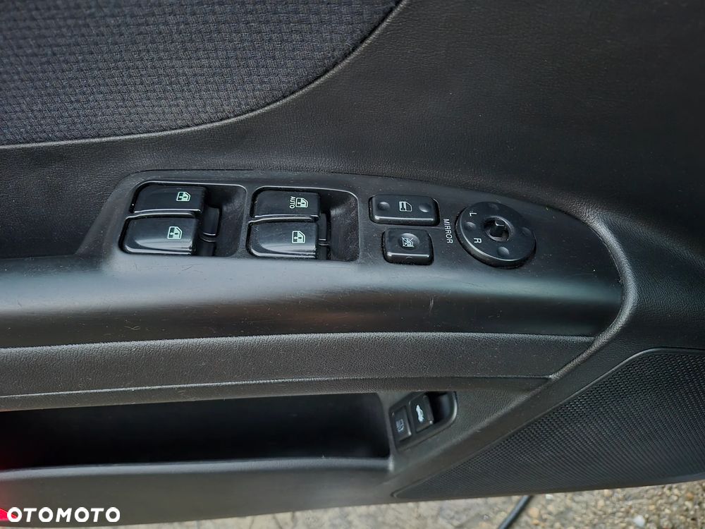Hyundai Sonata - 13