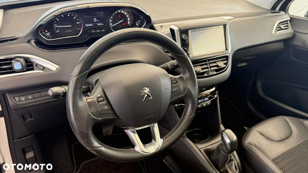 Peugeot 208 - 21