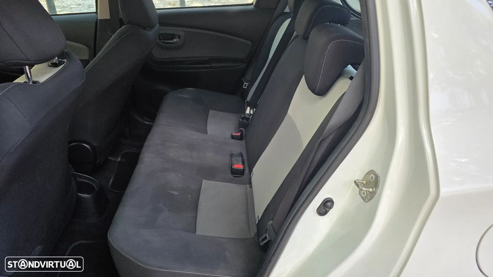 Toyota Yaris 1.0 VVT-i Comfort +PS Style +P.Techno - 8