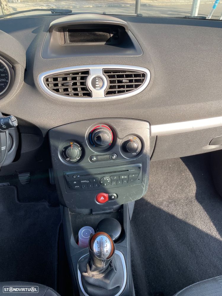 Renault Clio 1.5 dCi Confort - 11