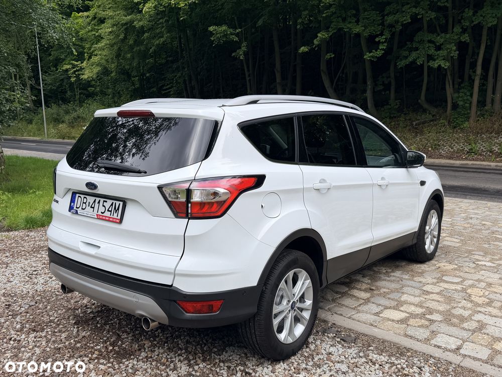 Ford Kuga 2.0 TDCi 2x4 Titanium - 12