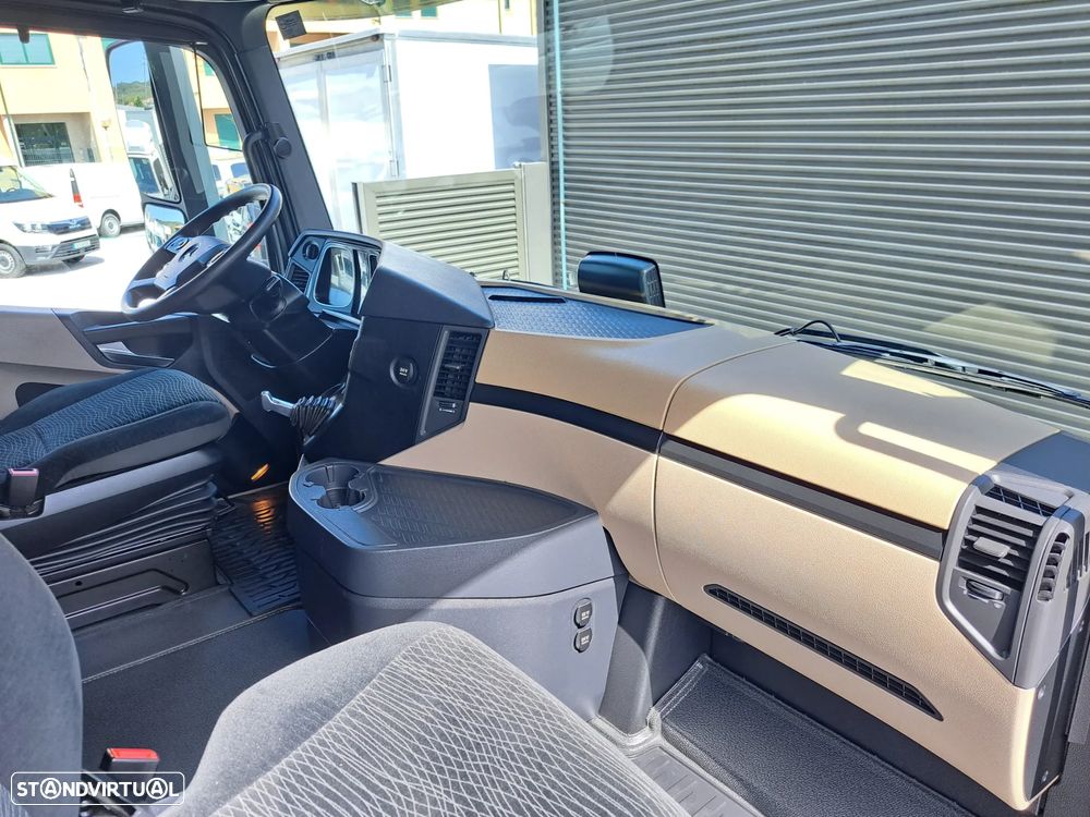 Mercedes Benz Actros 1840 Bluetec 6 18TN c/ Plataforma - 19