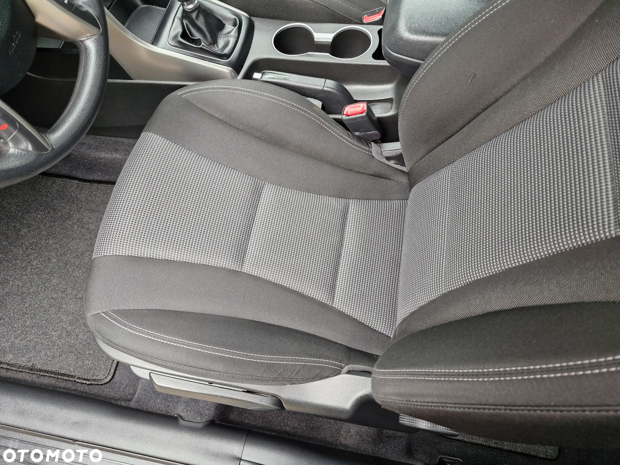 Hyundai i30 1.4 Fifa World Cup Edition - 15