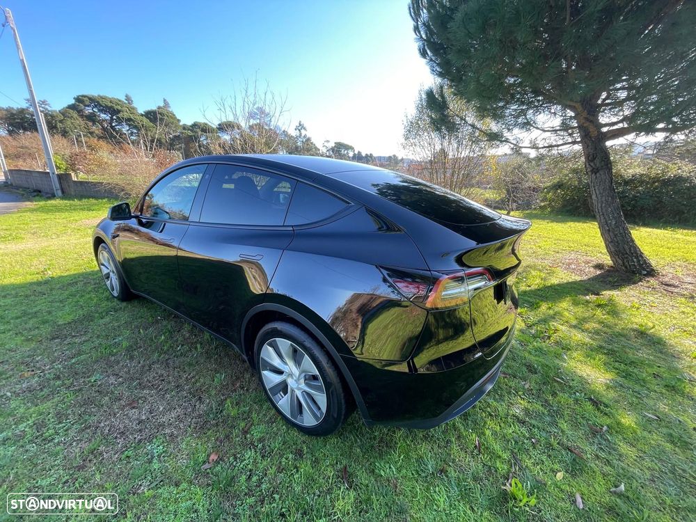 Tesla Model Y RWD - 41