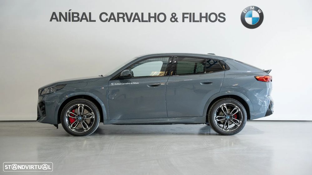 BMW iX2 eDrive20 Pack Desportivo M - 2