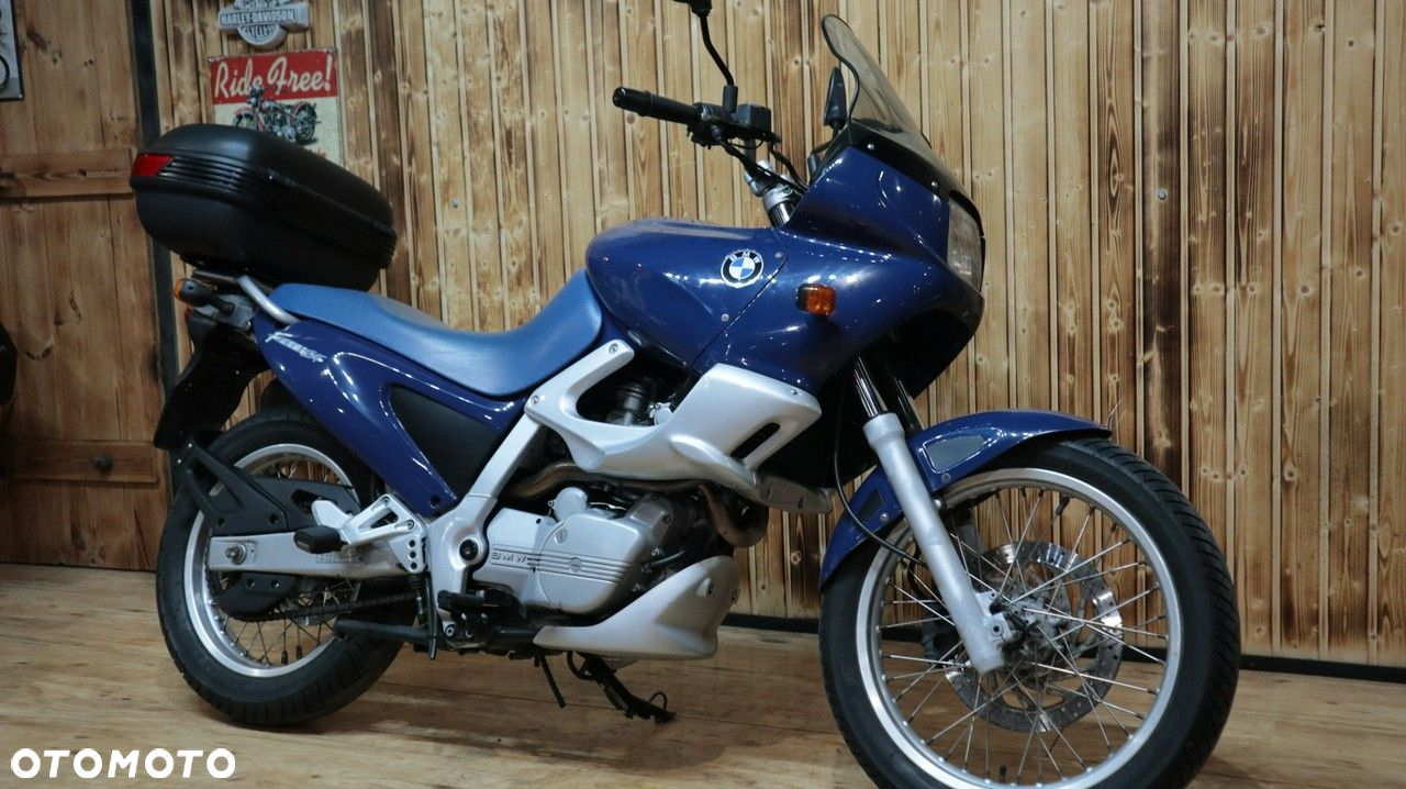 BMW F