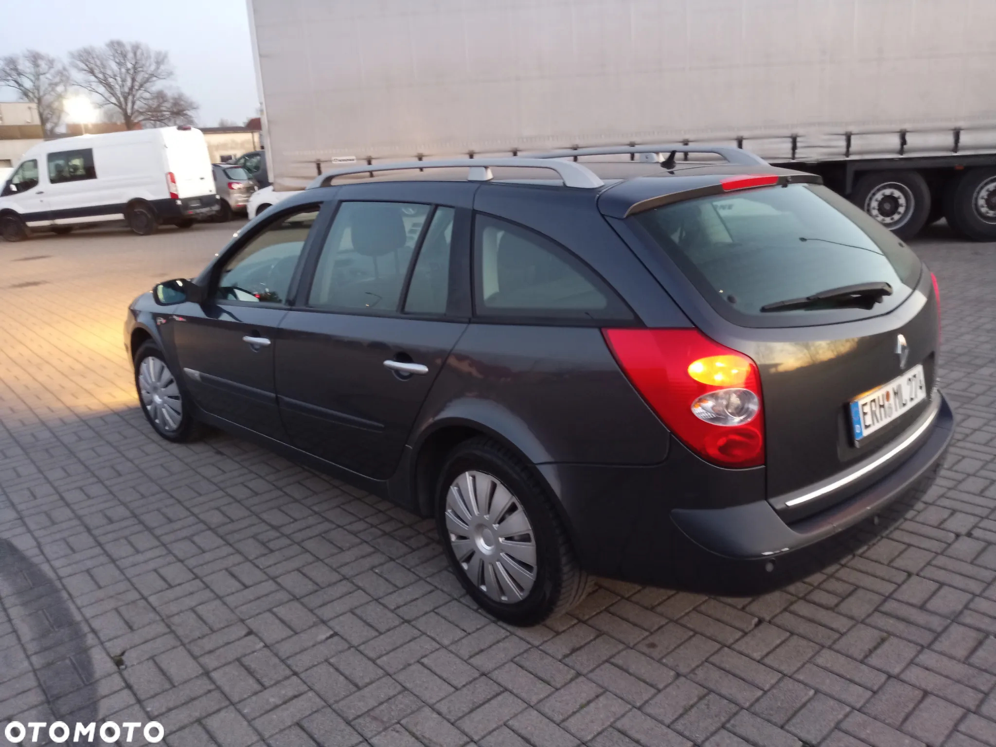 Renault Laguna 2.0 16V Privilege - 9