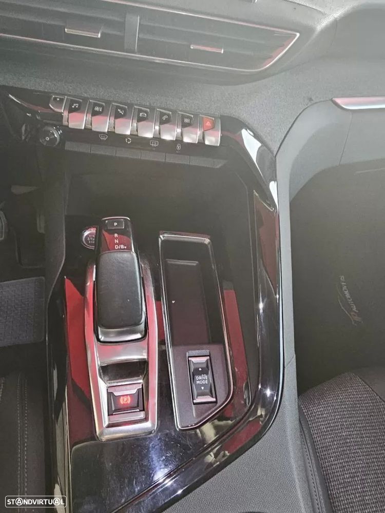 Peugeot 3008 1.6 Hybrid Allure Pack e-EAT8 - 10