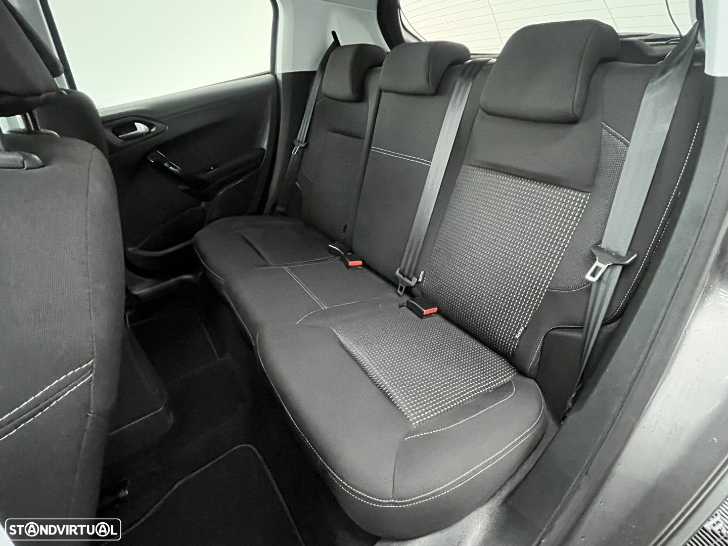 Peugeot 208 1.2 PureTech Allure - 9