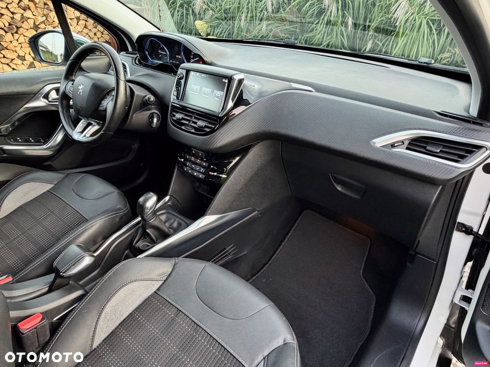 Peugeot 2008 PureTech 82 Allure - 23