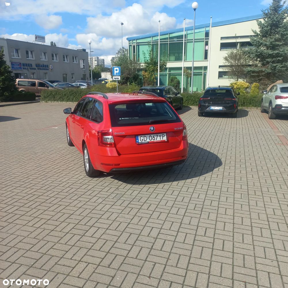 Skoda Octavia 1.6 TDI Ambition - 11