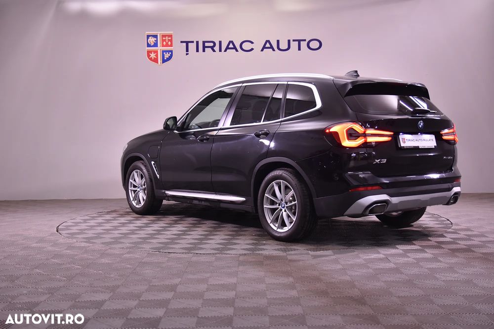 BMW X3 xDrive30e AT PHEV - 4