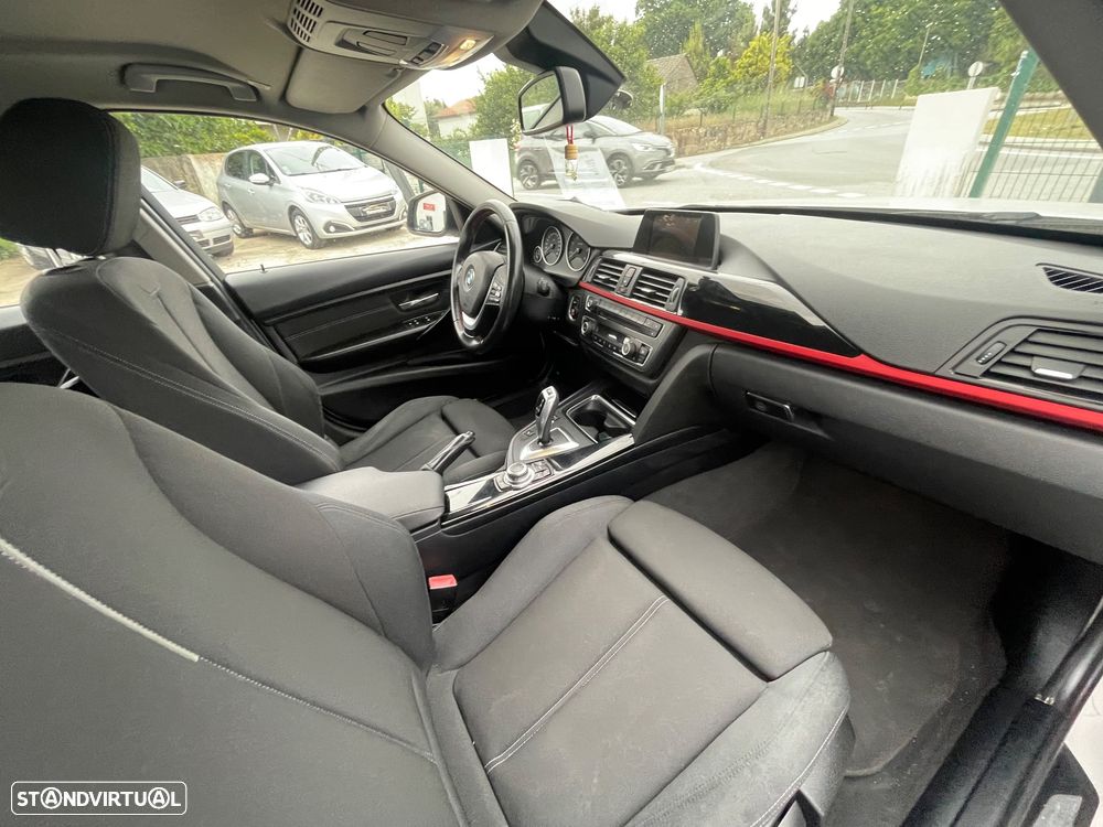BMW 318 d Aut. Sport Line - 11