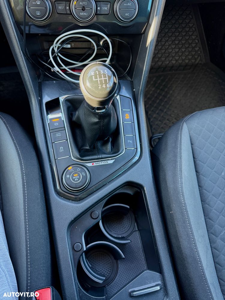 Volkswagen Tiguan 2.0 TDI 4Mot Comfortline - 14