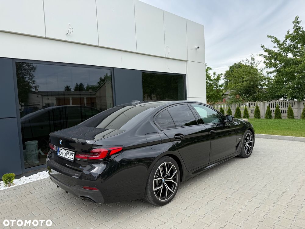 BMW Seria 5 520d xDrive mHEV M Sport sport - 9