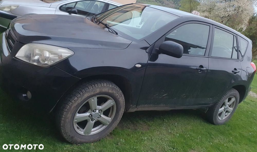 Toyota RAV4 - 6