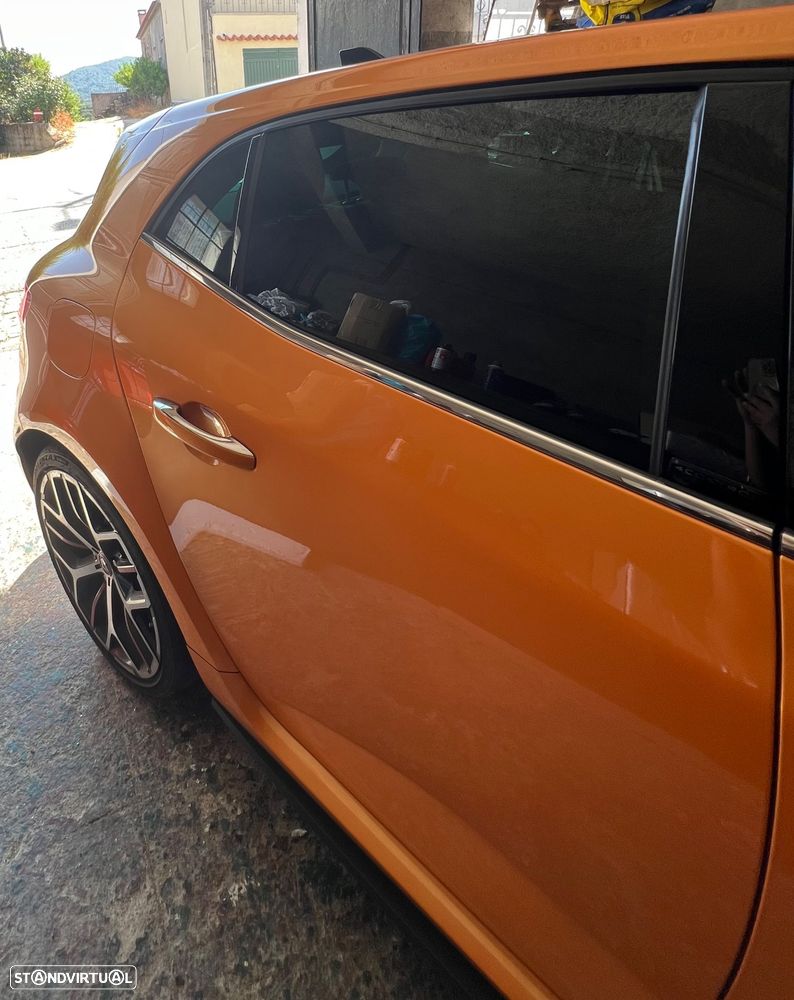 Renault Mégane TCe 300 GPF EDC R.S. TROPHY - 4