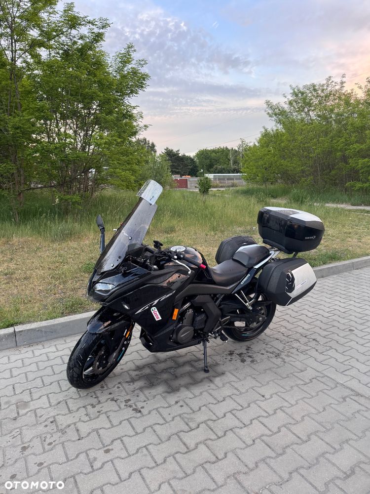 CFMoto 650 MT - 12