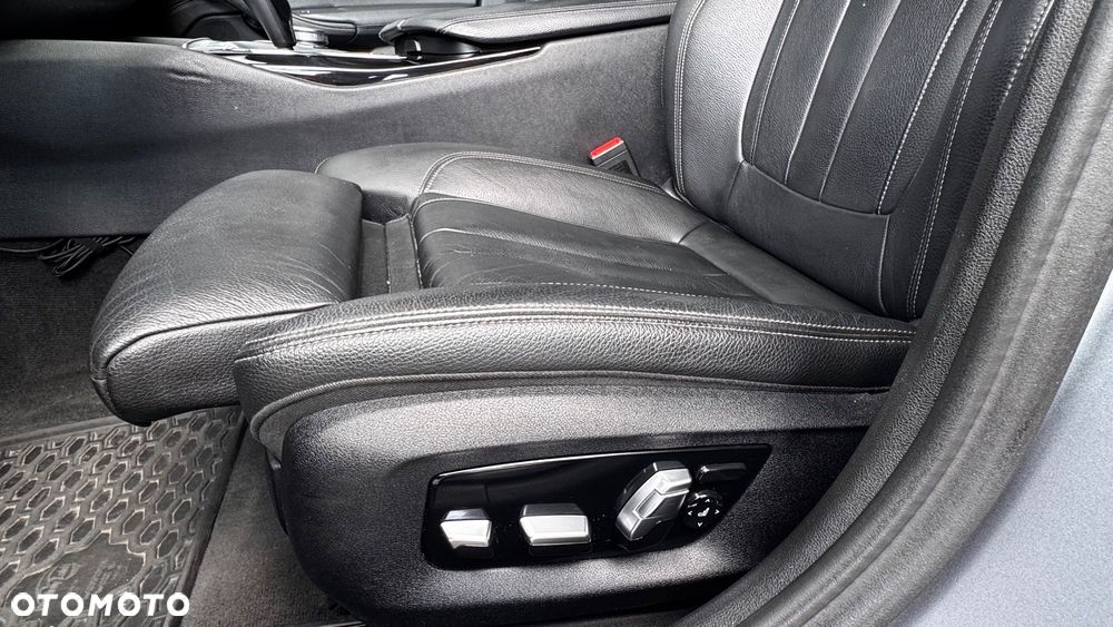 BMW Seria 5 520i - 21