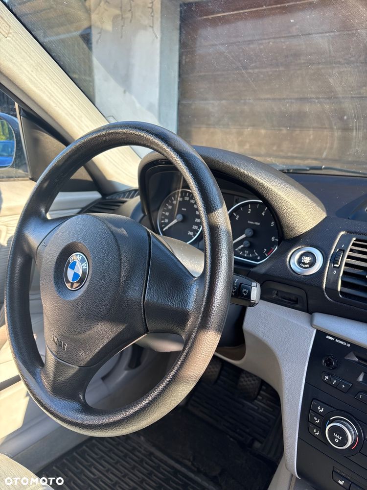 BMW Seria 1 116i - 20